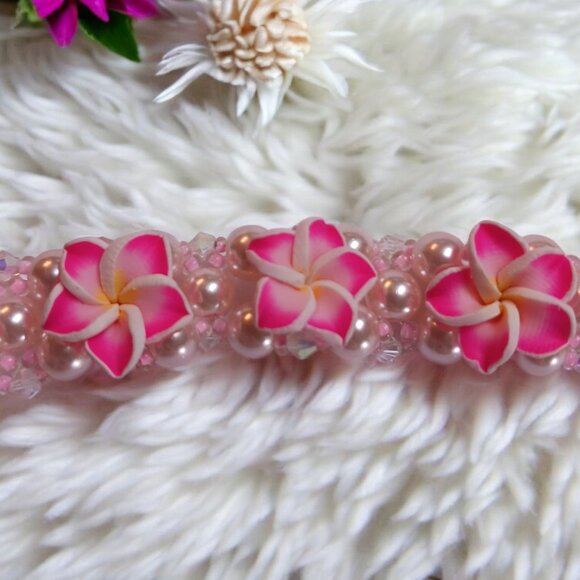 Hawaiian Tropical Plumeria Faux Glass Baby Pink Pearl Boho Beaded Bracelet - Picture 6 of 6